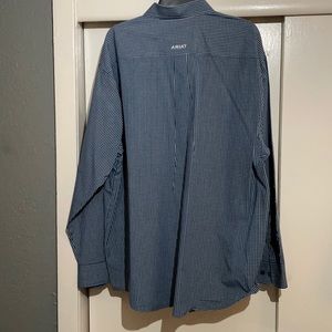 Men’s long sleeve shirt